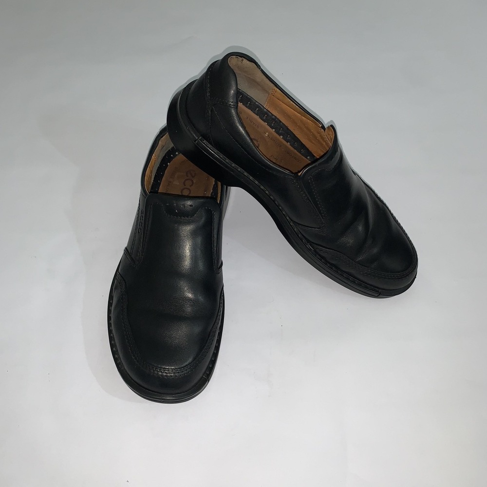 ECCO Loafers Mens Size 10.5 Black Leather Slip On Casual Comfort Walking Shoes
